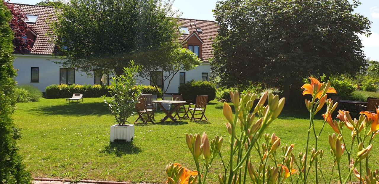 Ferienbungalow Haus Am Teich ボルテンハーゲン エクステリア 写真